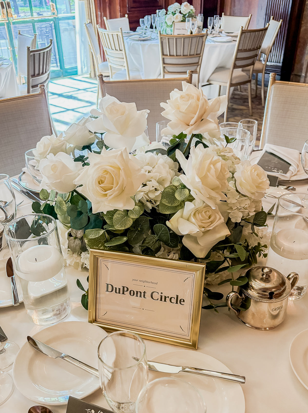 Ivory Garden Tablelay Centerpiece