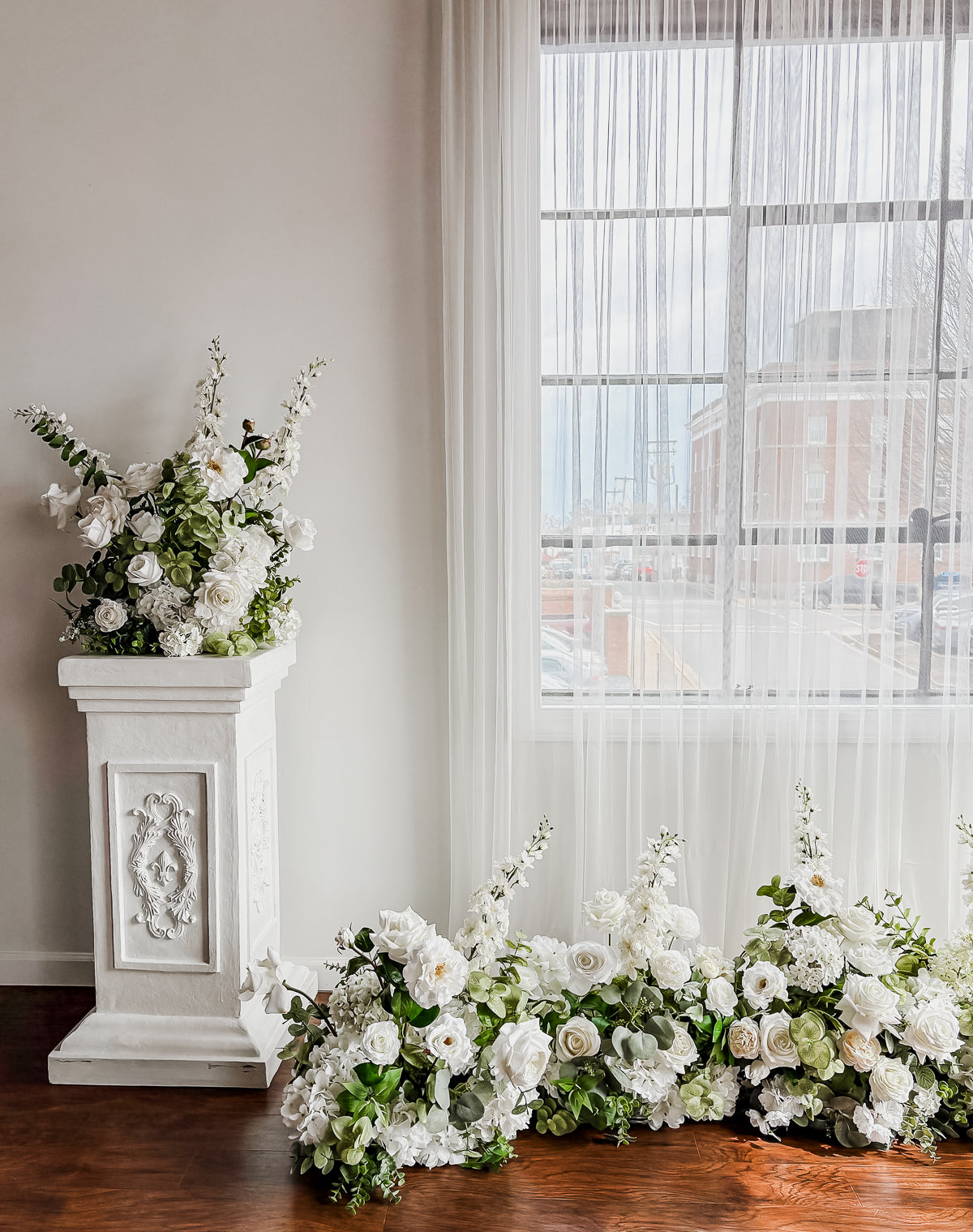 Set of Large Carmona Pedestals