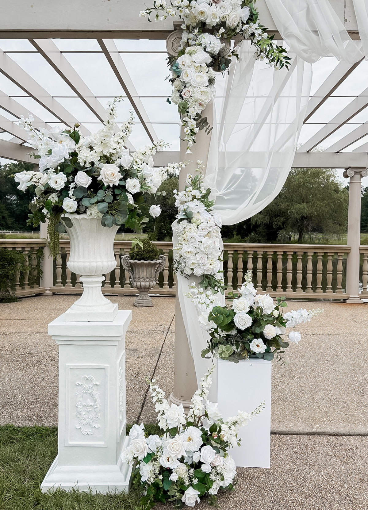 Set of Large Carmona Pedestals