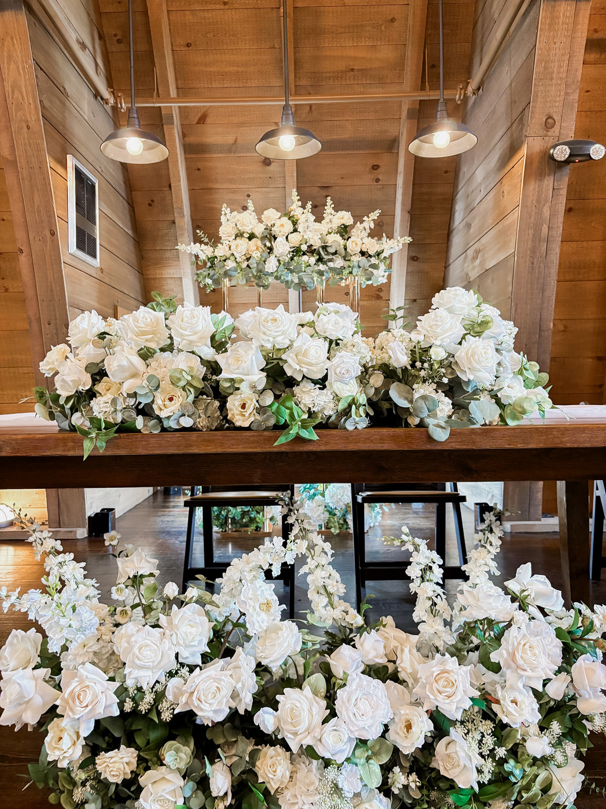 Ivory Garden Aisle Flowers (Individual)